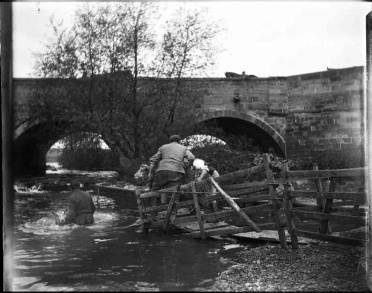 Sheep dipping, North Bridge