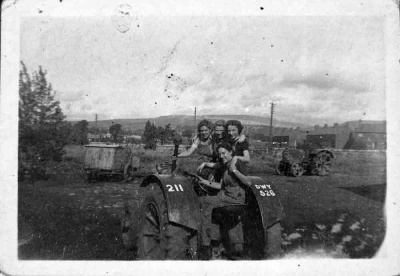 Land girls on farm, Kirkby Malzeard