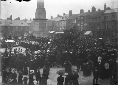 Crowd in Ripon Market Square