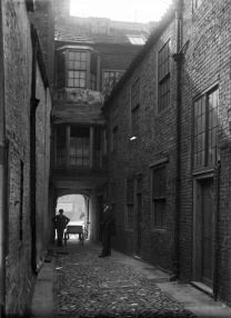 Narrow cobbled street, Ripon