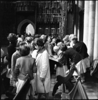 Jim Gott sketching in Cathedral