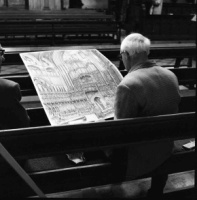 Jim Gott sketching in the Cathedral