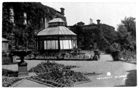 Mowbray House conservatory, Kirkby Malzeard, 1913